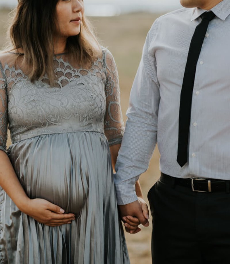 beach maternity photos